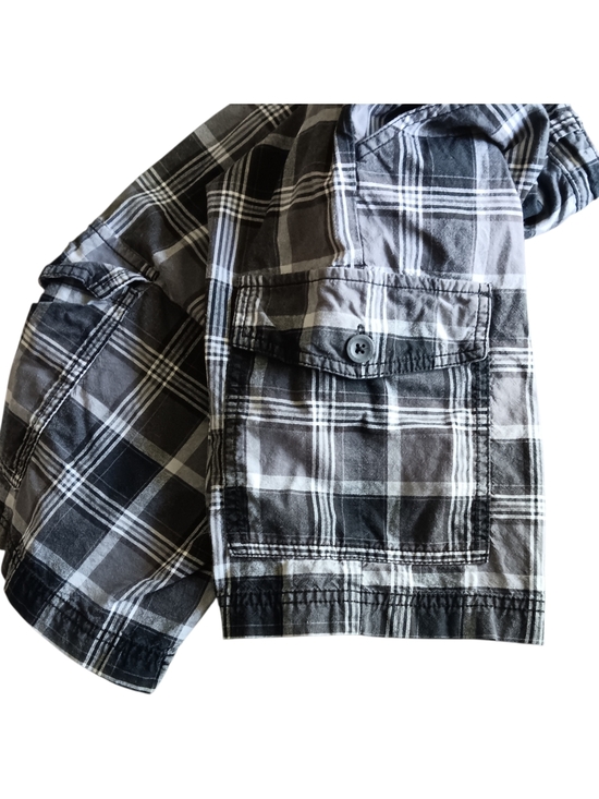 Old Navy Kids Black and White Plaid Cargo Shorts - Picture 3 of 5